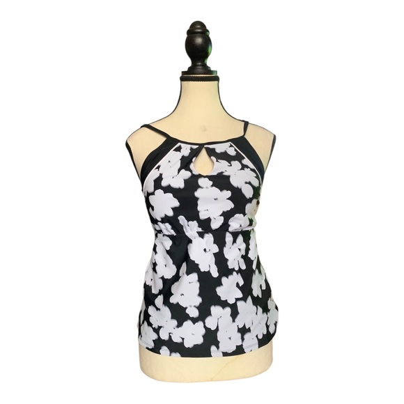 Ellen Tracy Tankini Swim Top - Picture 10 of 10